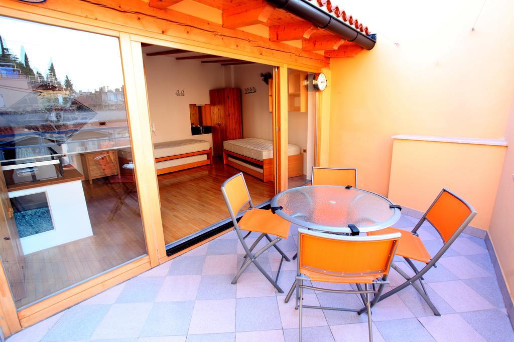 Penthouse Alma Vivoda ピラン エクステリア 写真